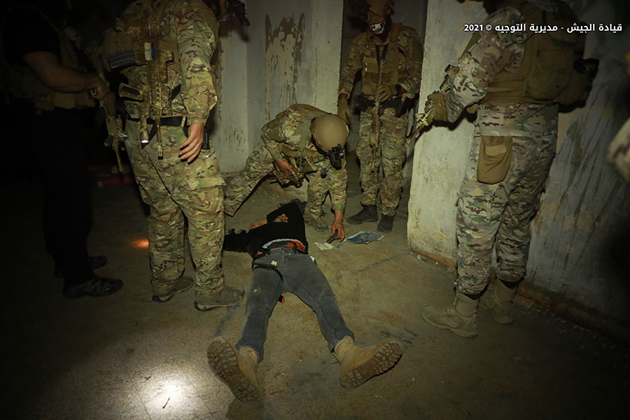 https://www.lebarmy.gov.lb/sites/default/files/field/images/05_21/NP270520211731-15.jpg
